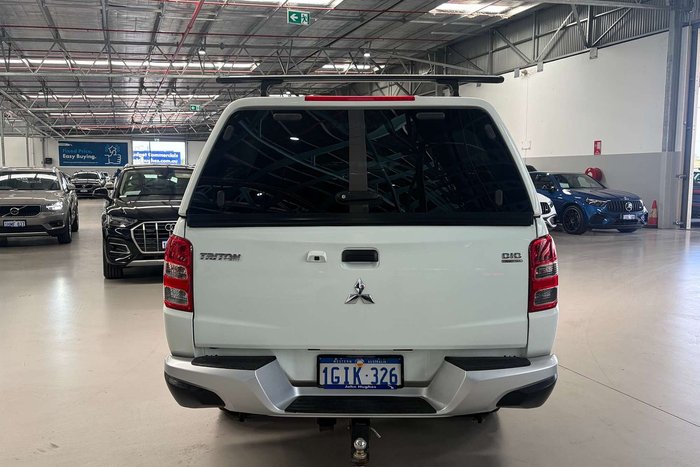 2017 Mitsubishi Triton GLX