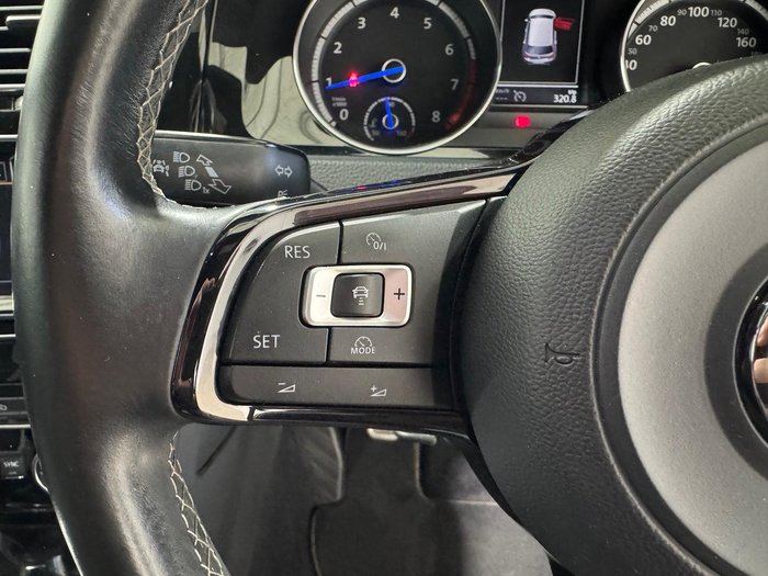 2014 Volkswagen Golf R