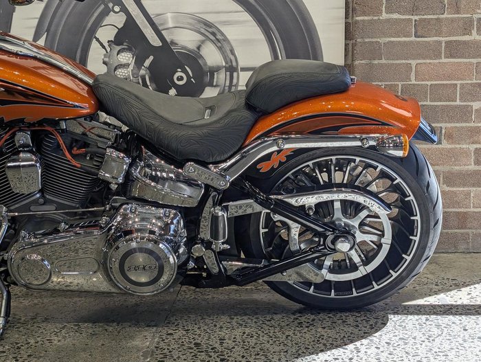 2014 Harley-Davidson CVO Breakout (FXSBSE) CVO