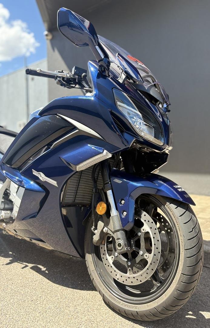2025 Yamaha FJR1300AE