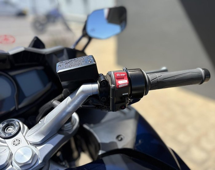 2025 Yamaha FJR1300AE