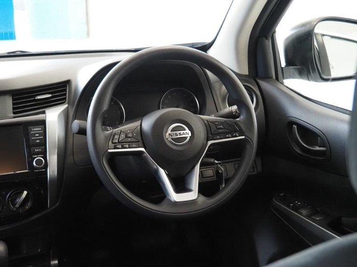 2021 Nissan Navara SL