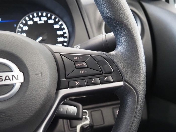 2021 Nissan Navara SL