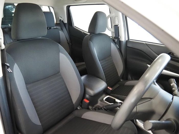 2021 Nissan Navara SL