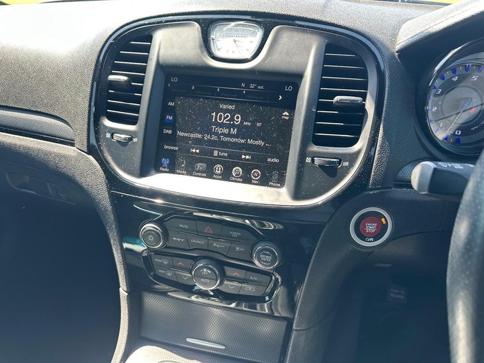 2017 Chrysler 300 SRT Core