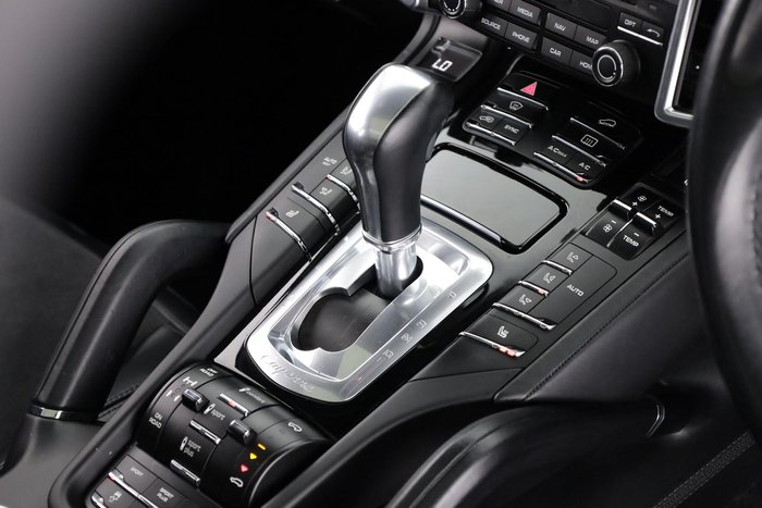 2017 Porsche Cayenne GTS