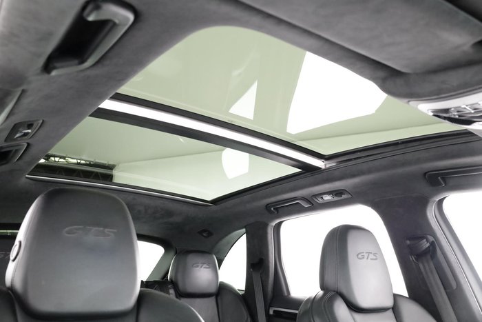 2017 Porsche Cayenne GTS