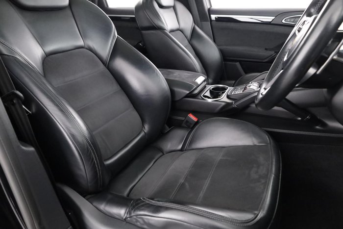 2017 Porsche Cayenne GTS