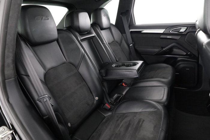 2017 Porsche Cayenne GTS