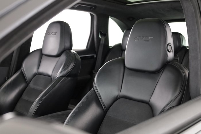 2017 Porsche Cayenne GTS