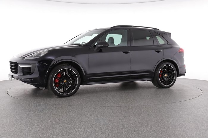 2017 Porsche Cayenne GTS