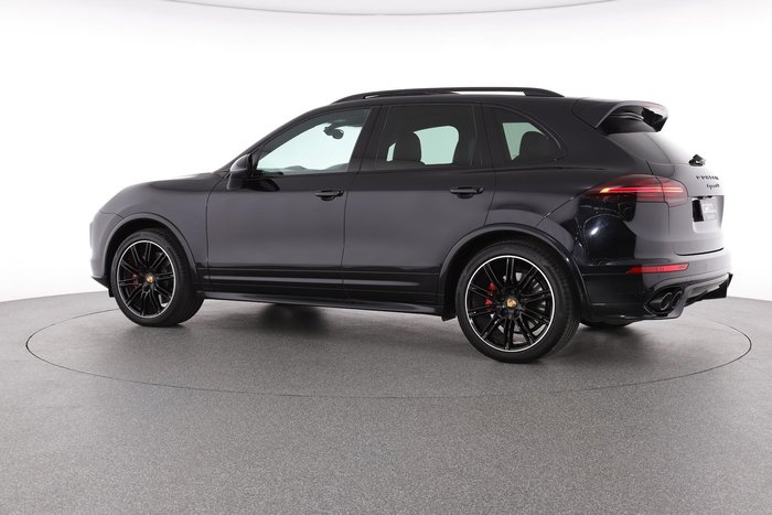 2017 Porsche Cayenne GTS