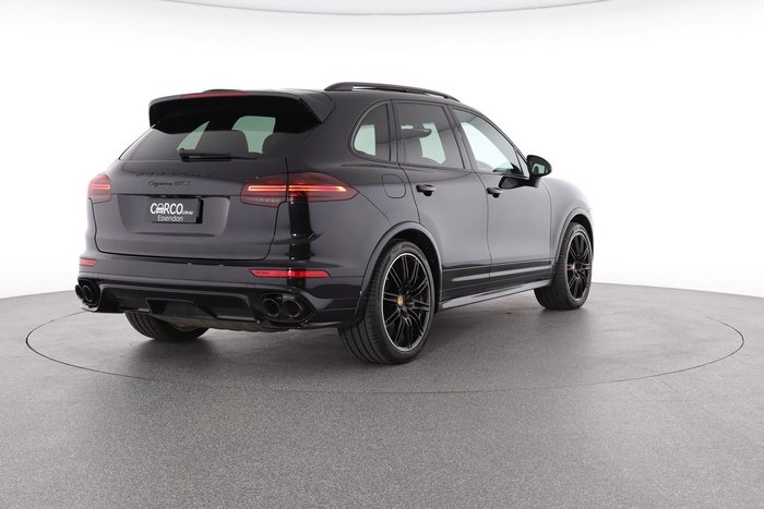 2017 Porsche Cayenne GTS