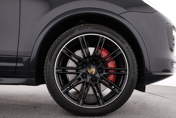 2017 Porsche Cayenne GTS