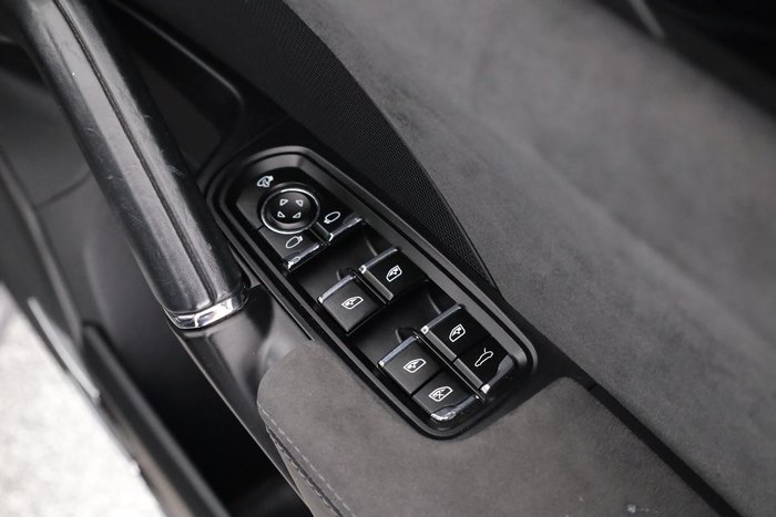 2017 Porsche Cayenne GTS