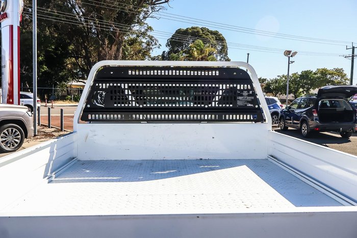 2023 Toyota Hilux SR