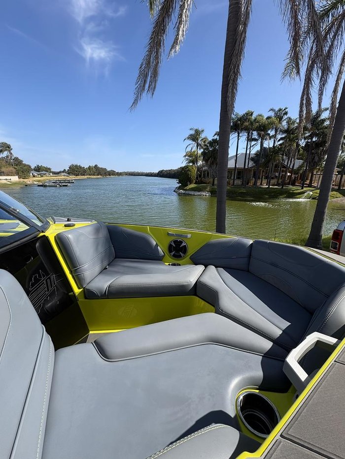 2023 Malibu Response TXi Open Bow