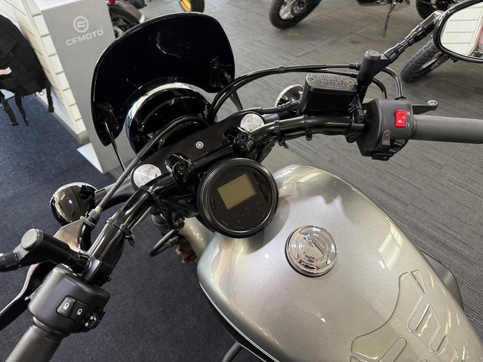 2018 Yamaha Bolt R-Spec (XVS950CUSP) Bolt Silver