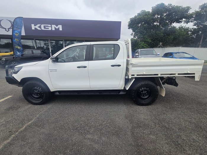 2022 Toyota Hilux SR