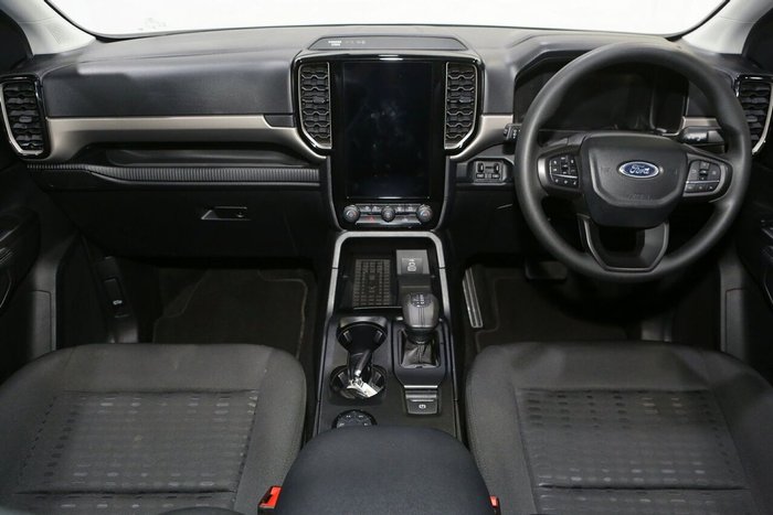 2024 Ford Everest Ambiente