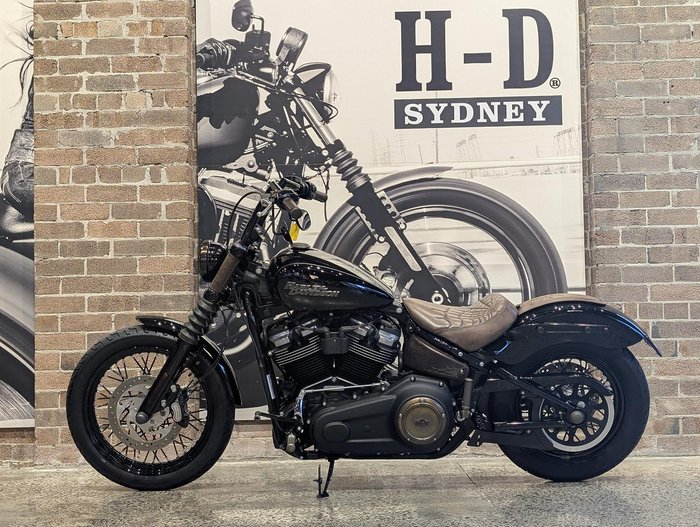 2018 Harley-Davidson Street Bob 107 (FXBB) Softail Black