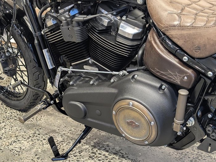 2018 Harley-Davidson Street Bob 107 (FXBB) Softail Black