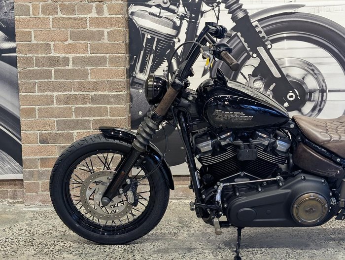 2018 Harley-Davidson Street Bob 107 (FXBB) Softail Black