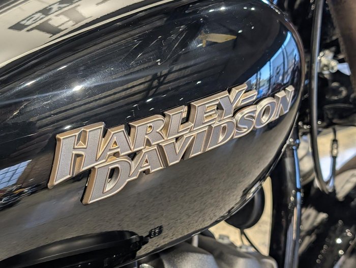 2018 Harley-Davidson Street Bob 107 (FXBB) Softail Black