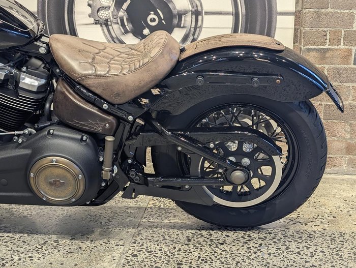 2018 Harley-Davidson Street Bob 107 (FXBB) Softail Black