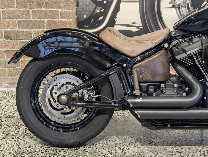2018 Harley-Davidson Street Bob 107 (FXBB) Softail Black