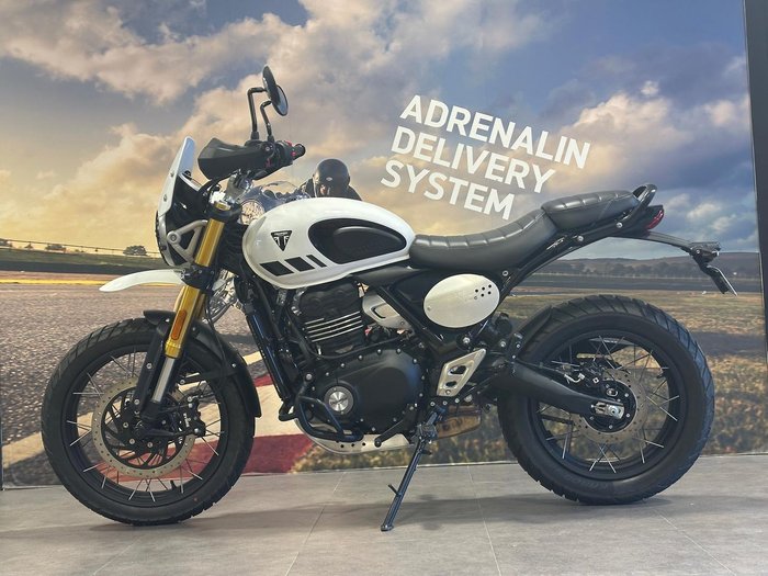 2025 Triumph Scrambler 400 XC Scrambler White