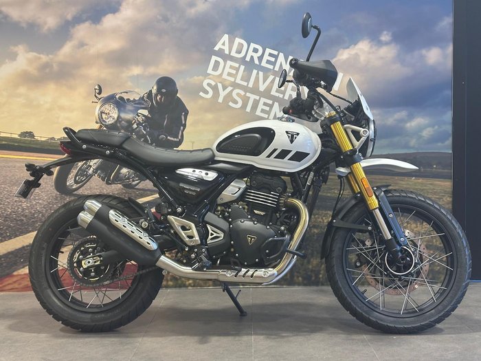 2025 Triumph Scrambler 400 XC Scrambler White