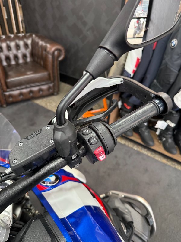 2024 BMW Motorrad R 1300 GS TROPHY RACINGBLUE METALLIC