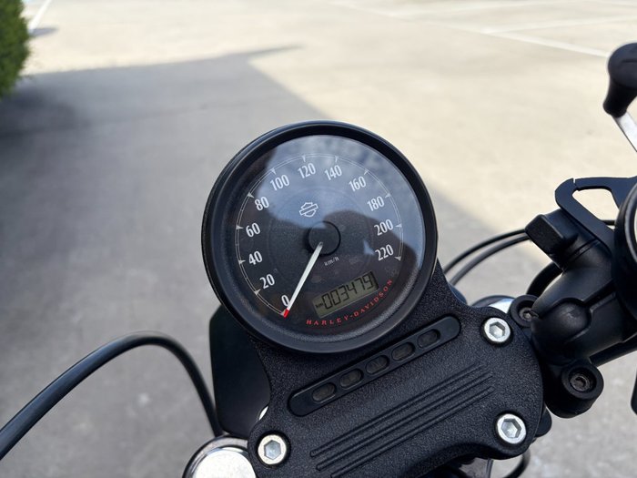 2020 HARLEY-DAVIDSON XL883N IRON 883 Black