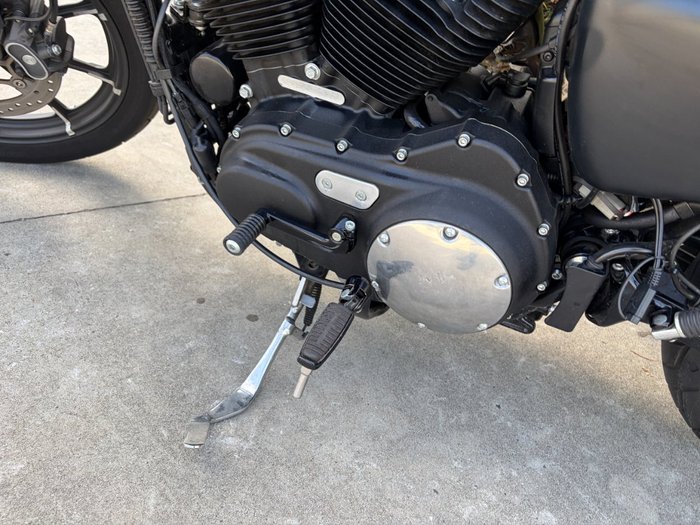 2020 HARLEY-DAVIDSON XL883N IRON 883 Black