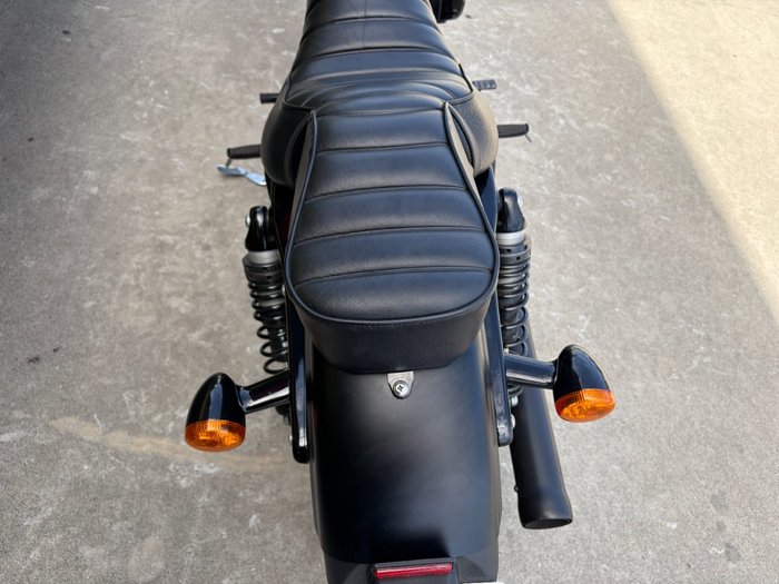 2020 HARLEY-DAVIDSON XL883N IRON 883 Black