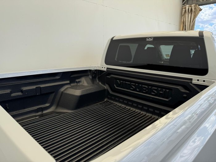 2025 Mitsubishi Triton GLS