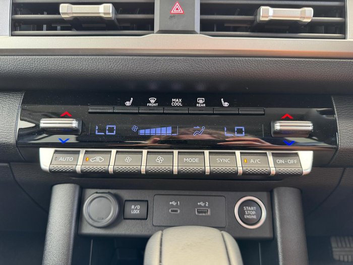 2025 Mitsubishi Triton GLS