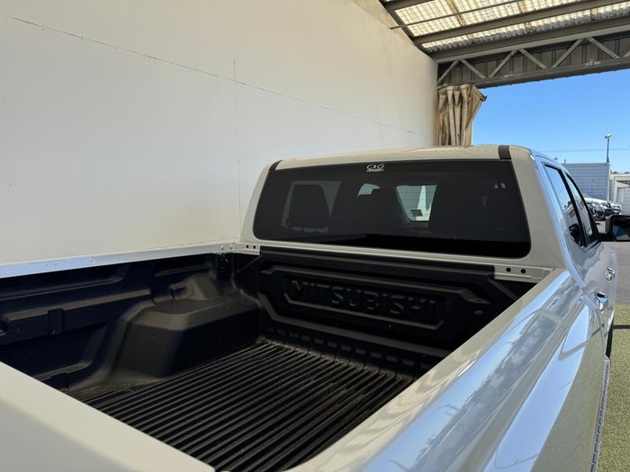 2025 Mitsubishi Triton GLS