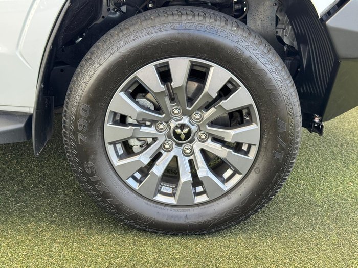 2025 Mitsubishi Triton GLS