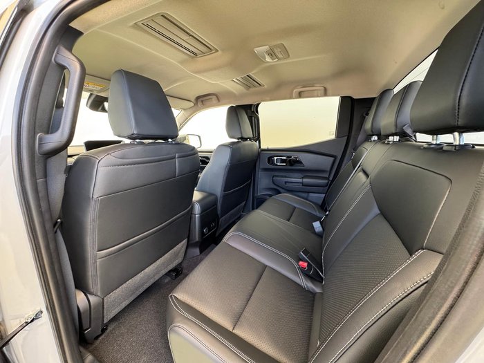 2025 Mitsubishi Triton GLS