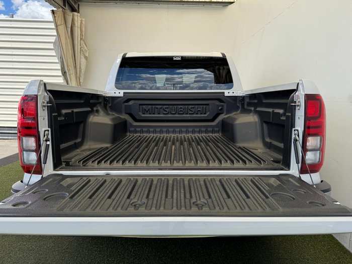 2025 Mitsubishi Triton GLS