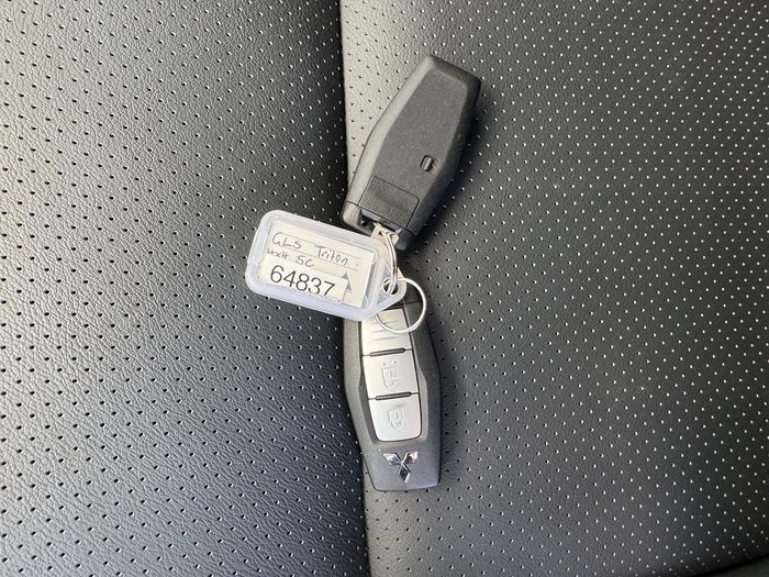 2025 Mitsubishi Triton GLS