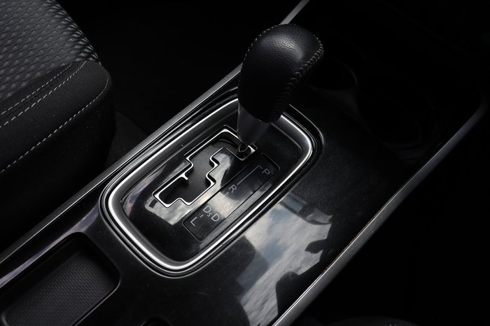 2020 Mitsubishi Outlander ES