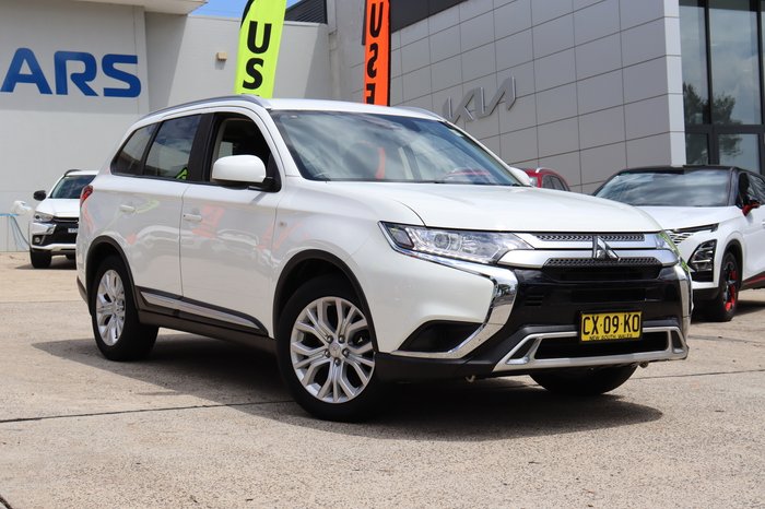 2020 Mitsubishi Outlander ES