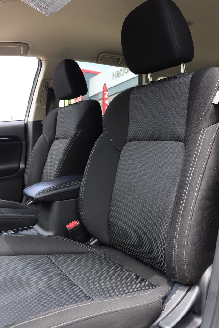 2020 Mitsubishi Outlander ES