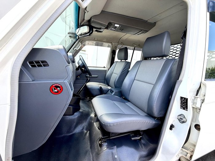 2015 Toyota Landcruiser Workmate VDJ79R 4X4 Dual Range French Vanilla