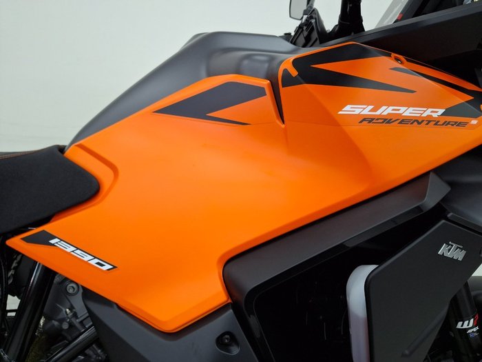 2026 Ktm 2026 KTM 1390CC SUPER ADVENTURE S Orange