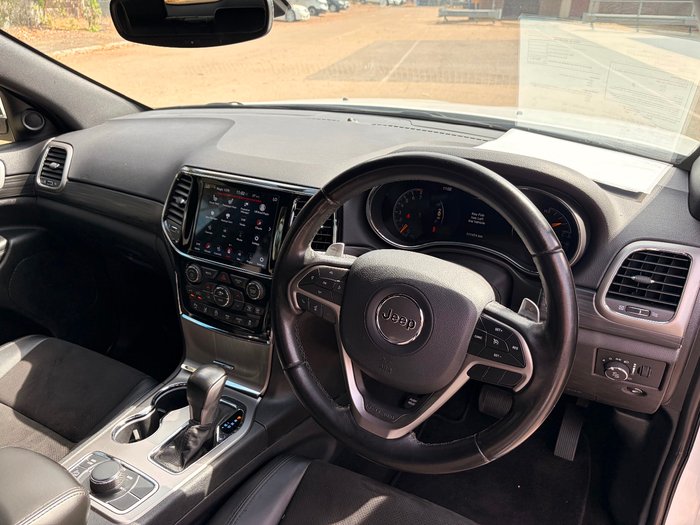 2020 Jeep Grand Cherokee Night Eagle