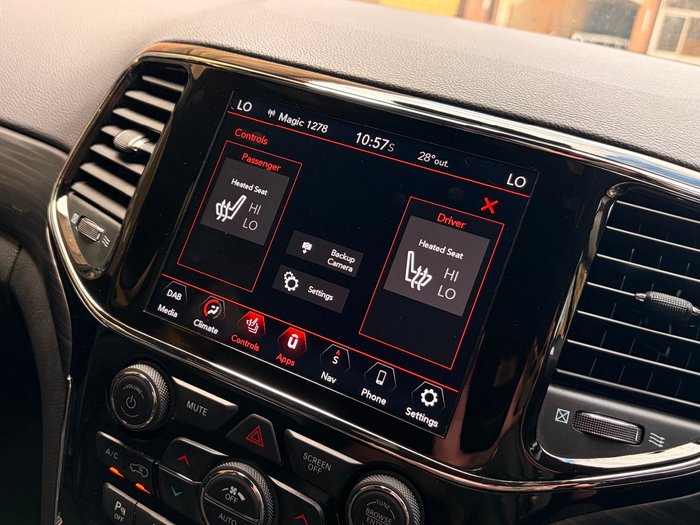 2020 Jeep Grand Cherokee Night Eagle